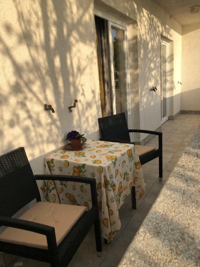 Apartment Kula Klenovica Esterno foto